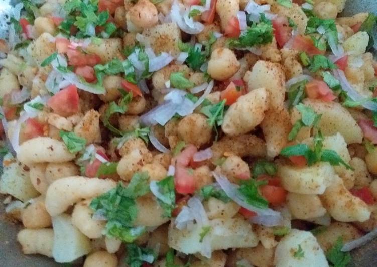 Steps to Make Super Quick Homemade Channna Chaat