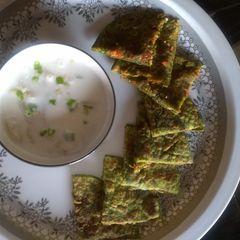 A picture of Mix vegetable paratha.