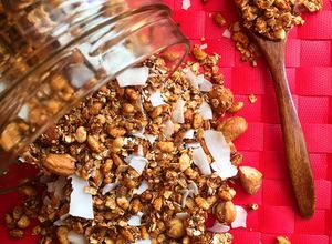 Foto principal de Granola casera con pasta de dátil