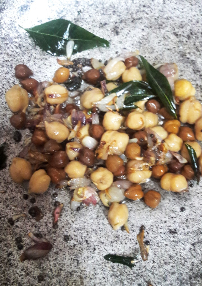 முளைகட்டிய சுண்டல் செய்முறை முக்கிய புகைப்படம்