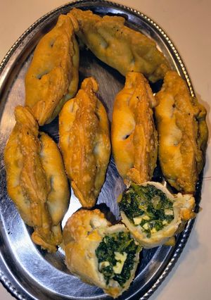 Una foto de Empanadas de acelga fritas 💚