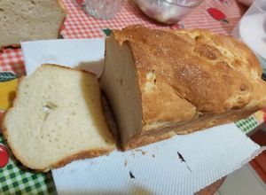 Una foto de Pan de molde lactal de harina de yuca y maicena