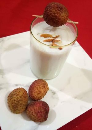 A picture of Litchi milk shake.