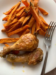 Édesburgonya csirkecombbal recept fotója
