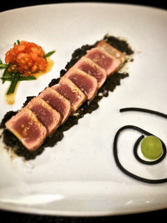 Una foto de Tataki de atún