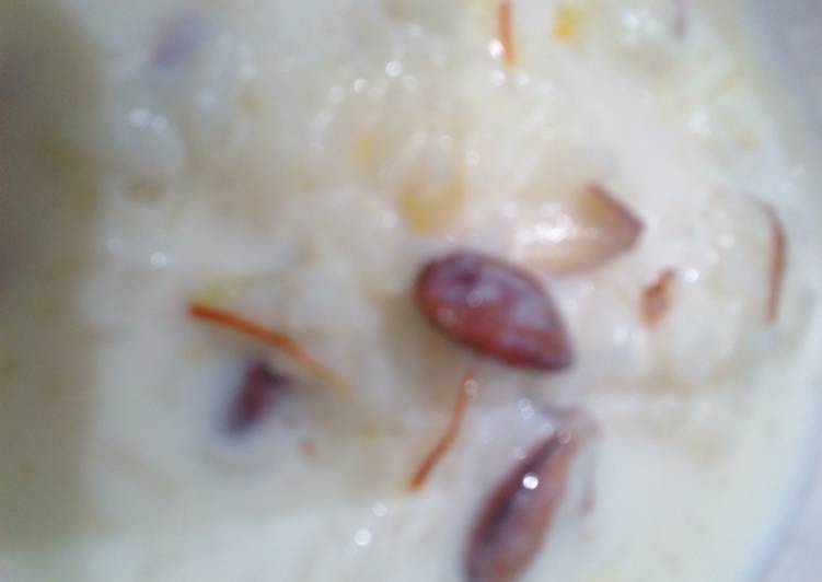 Chawal ki kheer (rice pysam)