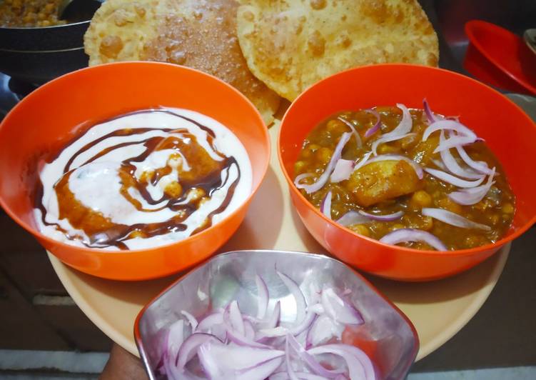 Steps to Prepare Super Quick Homemade Aloo Chana Poori with dahi bhalla