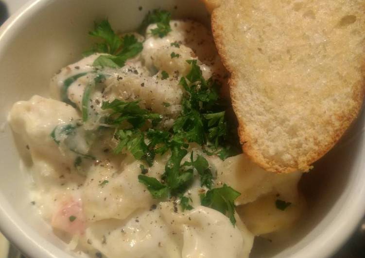 How to Make Ultimate Tortellini in Garlic Cream