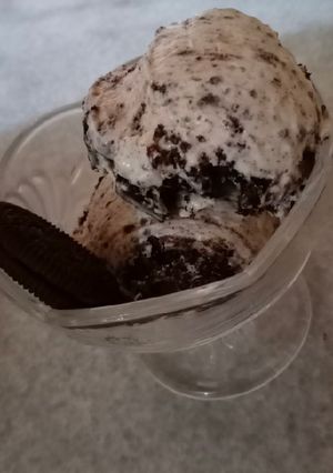 A picture of Oreo ice Cream.