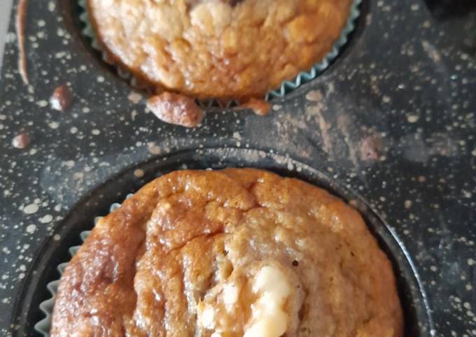 Healthy Banana and oats muffins