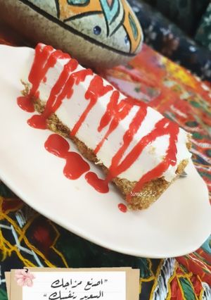 صورة لوصفة تشيز كيك بصوص الفراوله 😋😋