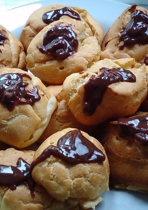 Una foto de Profiteroles (Cream puff)