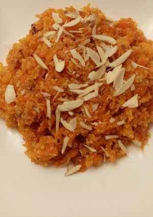 গাজরের হালুয়া (Carrot Halwa) রেসিপির প্রধান ছবি