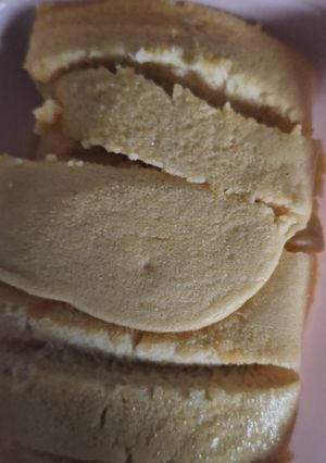 A picture of Low-carb egg cake with tahini halva.