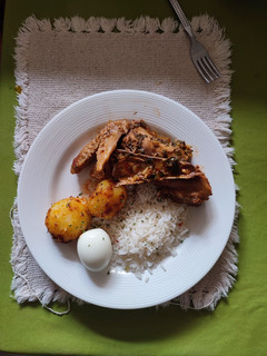 Una foto de Gallina Criolla Achotada