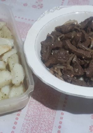 Una foto de Lomo salteado con papas