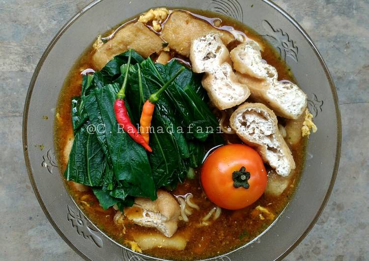 Bagaimana Membuat Mie Soto Simpel Anti Gagal