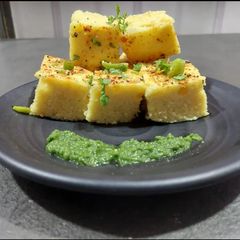 A picture of Khaman.
