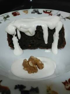 Una foto de Bizcocho de chocolate y nueces vegano