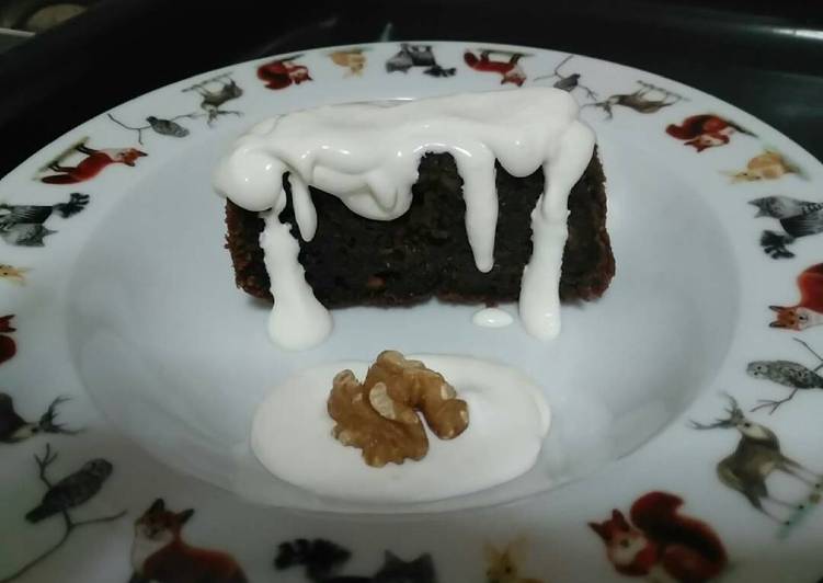 Bizcocho de chocolate y nueces vegano