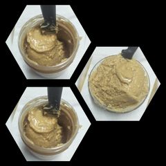 A picture of Homemade peanut butter.(without sugar).