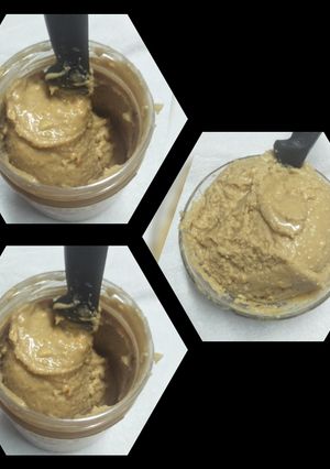 A picture of Homemade peanut butter.(without sugar).