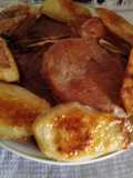 Carré assado no forno com batatas