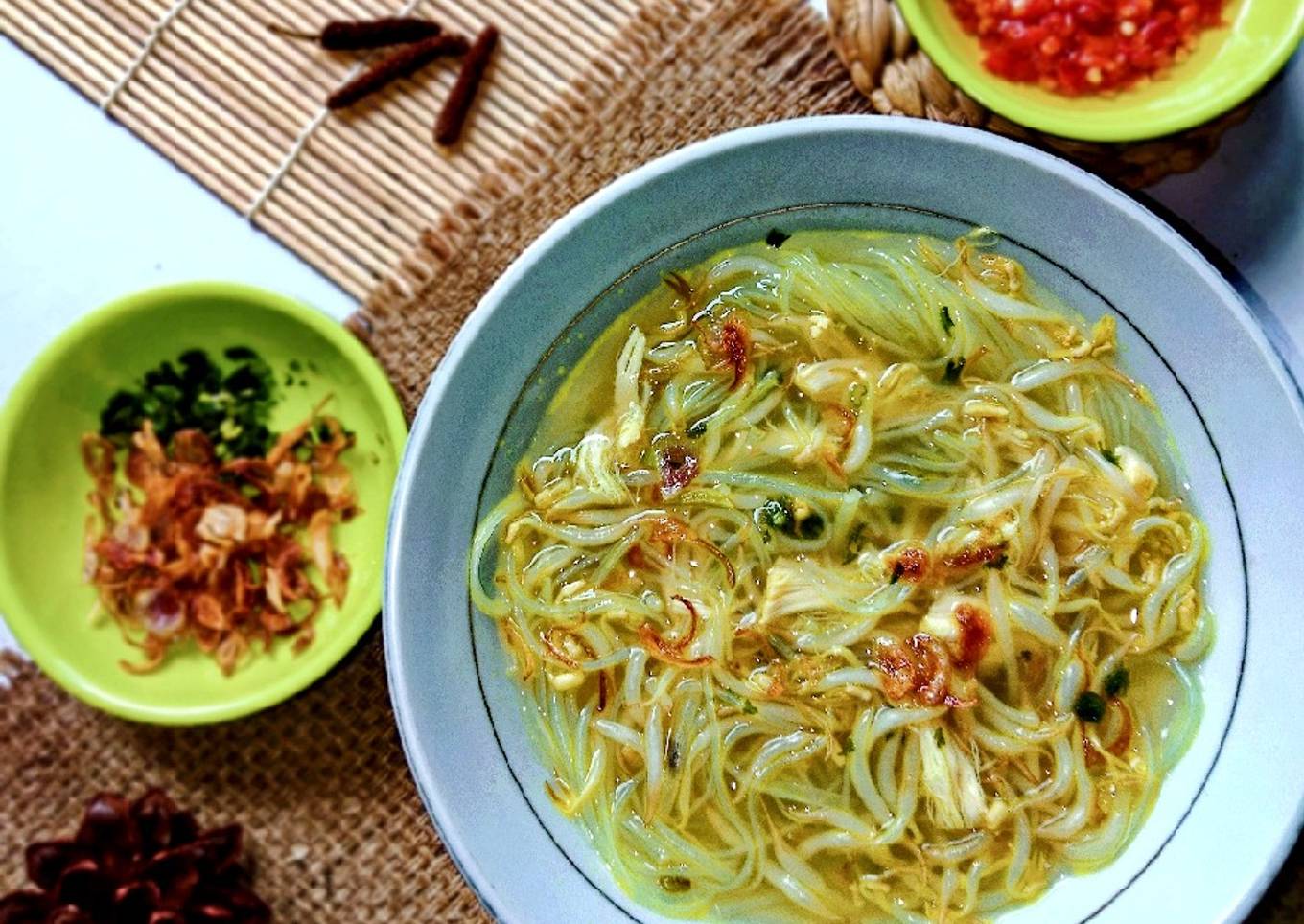 Soto Ayam Kuah Bening