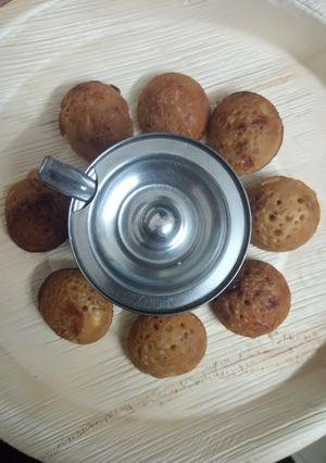 A picture of Nei Paniyaram.