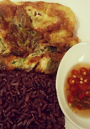 รูปของ ไข่เจียวโหระพา&ข้าวไรซ์เบอรี่