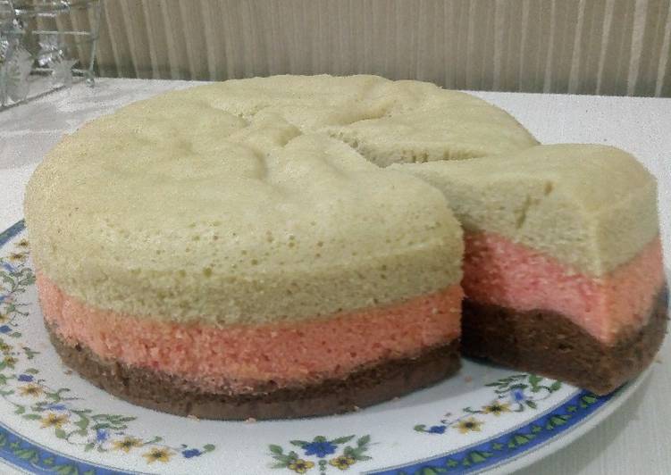 Resep Bolu kukus 3 rasa (coklat, strawberry &amp; green tea), Enak Banget
