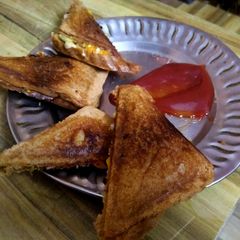 A picture of Veg mayo sandwich.