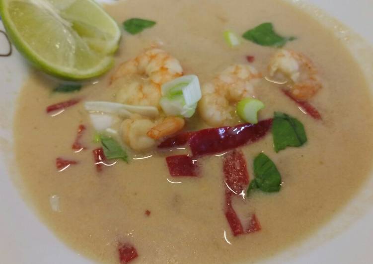 Step-by-Step Guide to Make Speedy Yui inspired Thai soup