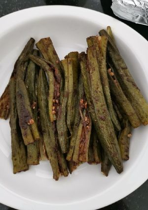 A picture of Okra - roasted.