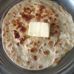A picture of Aloo paratha.