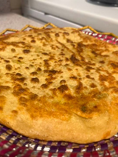 A picture of Dhaba stle aloo paratha.
