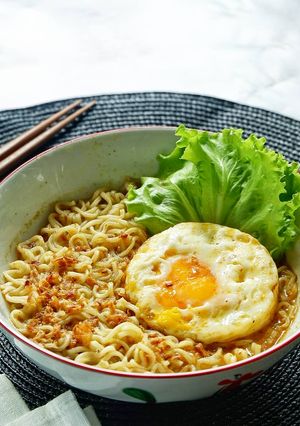 Foto resep 🍜Mie Instan Telor Mata Sapi