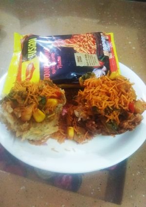 मैगी कटोरी मकई चाट(Maggi catori with corn chaat recipe in Hindi) रेसिपी मुख्य फोटो