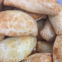 A picture of Meat-pie dough.