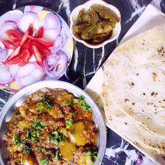Qeema Aaloo (Dhaba Style) with Roti A picture of Qeema Aaloo (Dhaba Style) with Roti.