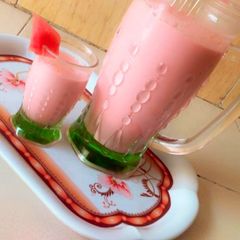 A picture of Simple watermelon shake.