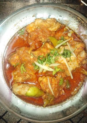 A picture of Chicken Karahi.