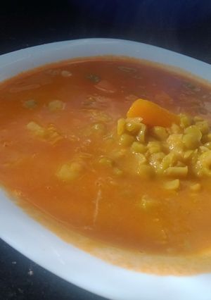 صورة لوصفة حساء البازلاء الجافة soupe de pois cassées