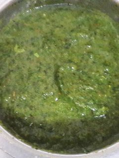हरा धनिया और पुदीना की चटनी (Hara dhaniya aur pudina ki Chutney recipe in hindi) रेसिपी मुख्य फोटो