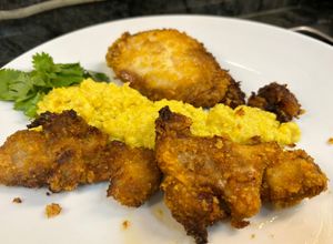 Una foto de Pollo marinado rebozado con punto asiático en Airfryer Cosori