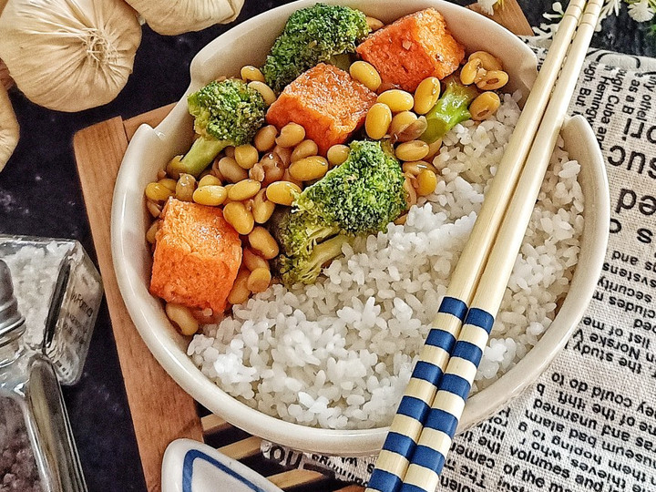 Resep Brokoli Tofu Rice Bowl yang Enak