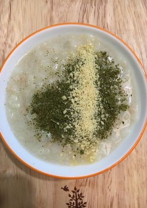 Hình của món Mì somen nấu tôm mix chùm ngây phô mai rắc.