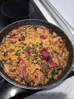 Una foto de Paella de coliflor y más verduras
