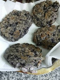Una foto de Hamburguesas de porotos negros vegetarianas y sin tacc