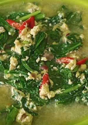 Foto resep Sawi hijau oseng telur